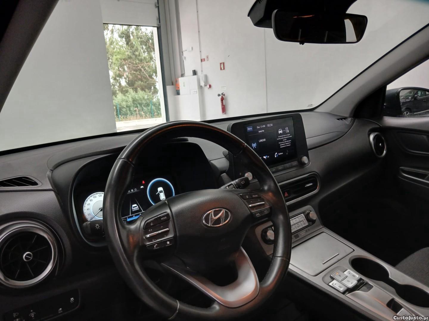 Hyundai Kauai 64 kWh Premium — fotografia 11