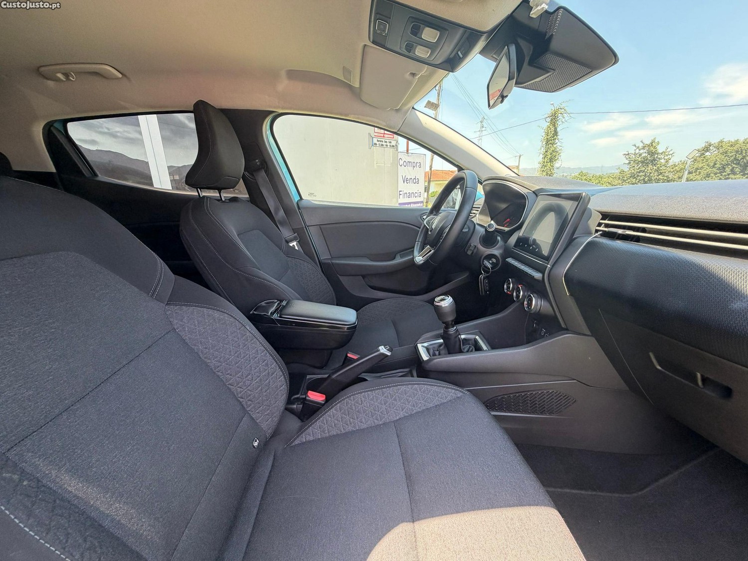 Renault Clio 1.0 TCe Exclusive — fotografia 6