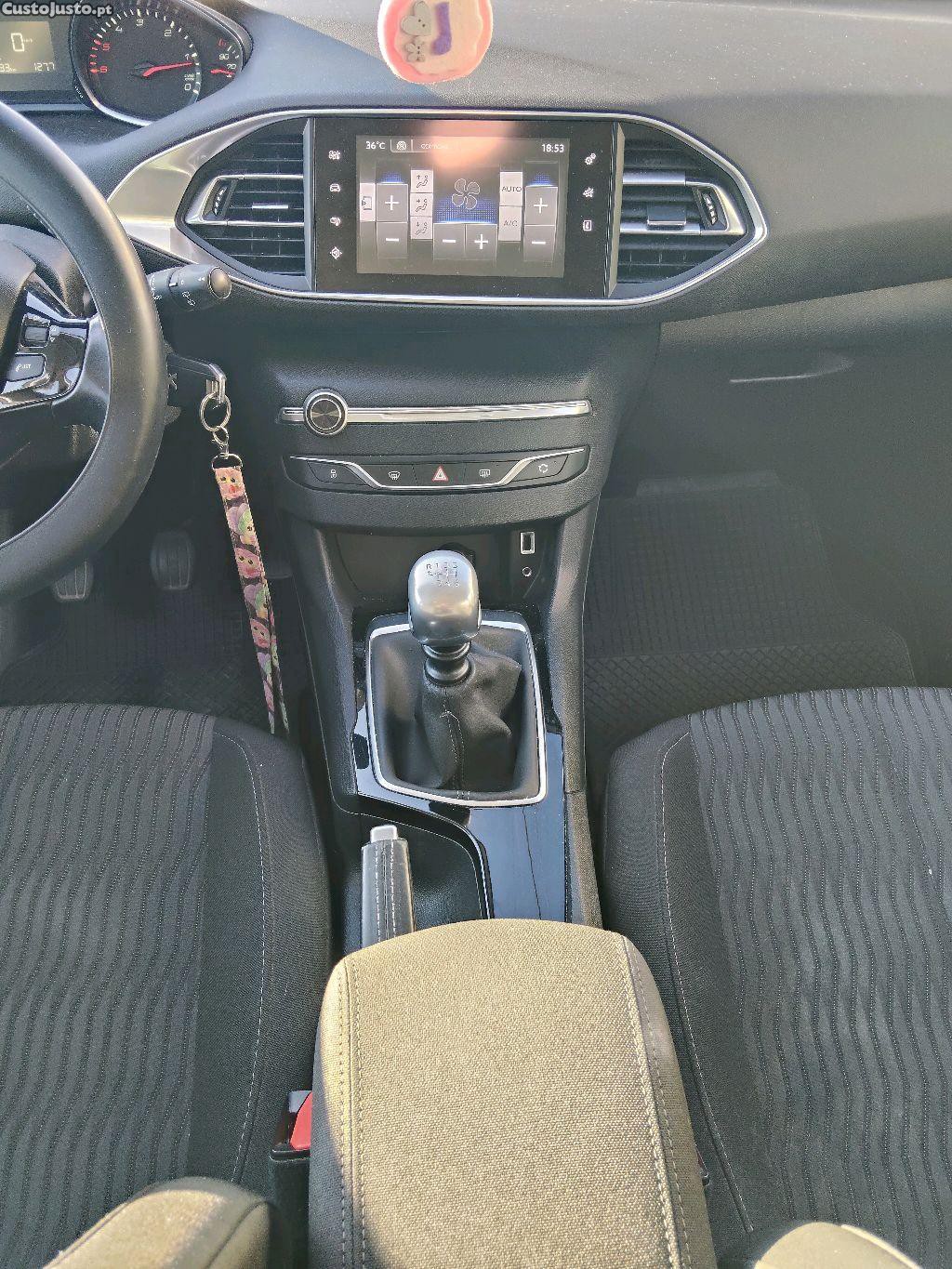Peugeot 308 SW — fotografia 4