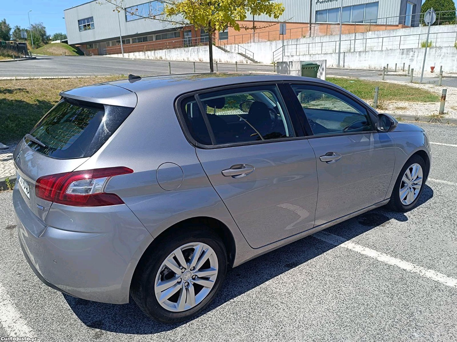 Peugeot 308 1.6 HDi 120cv Allure — fotografia 9