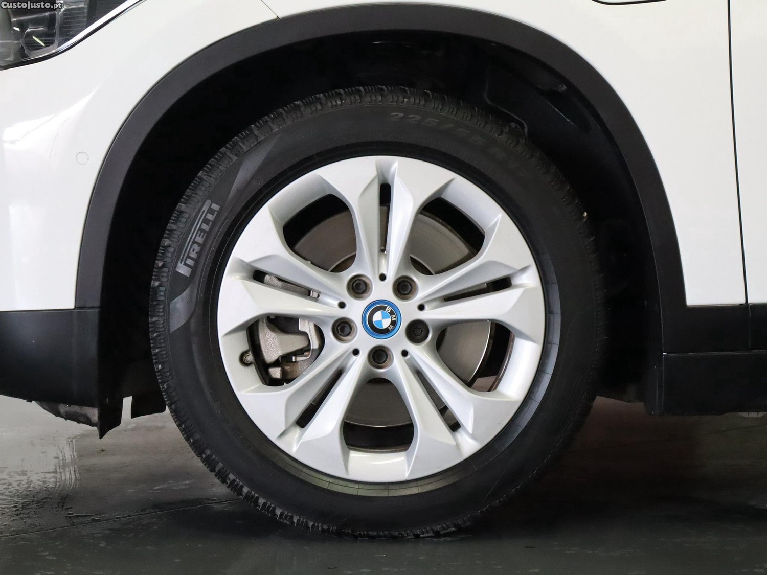 BMW X1 25 e xDrive — fotografia 19