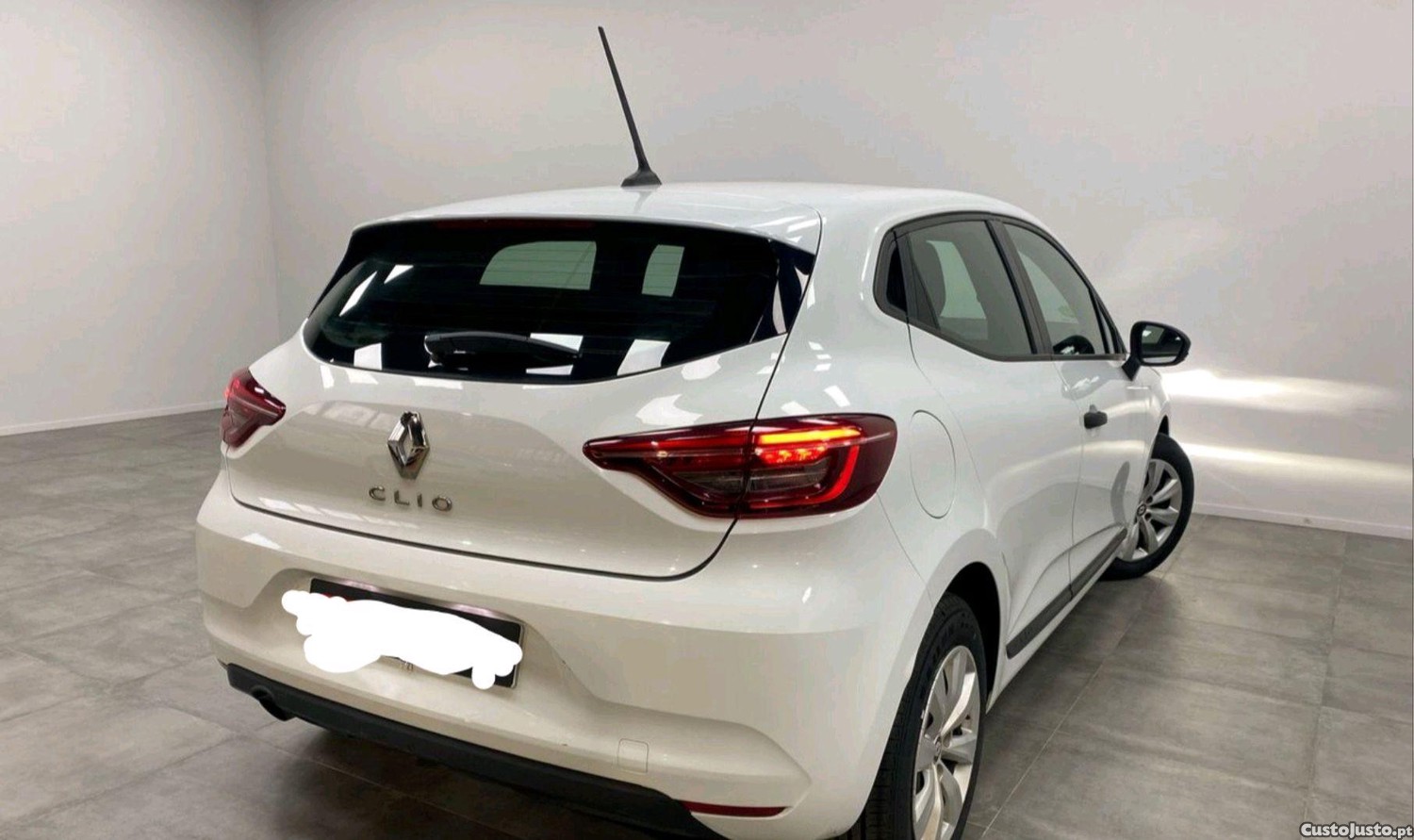 Renault Clio Blue dCi 1.5 - 21 — photo 3