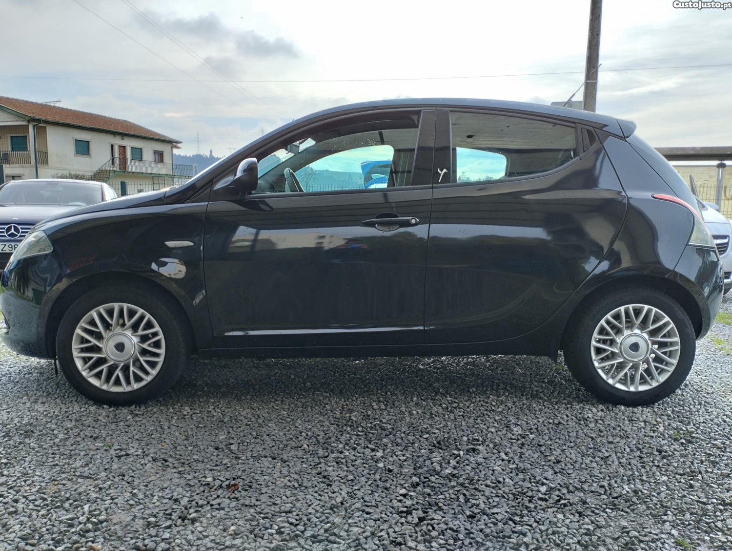 Lancia Ypsilon 1.2 S&S GOLD - 5 Portas - Nacional - 100.000kms - 1 Dono - C/ GARANTIA — fotografia 18