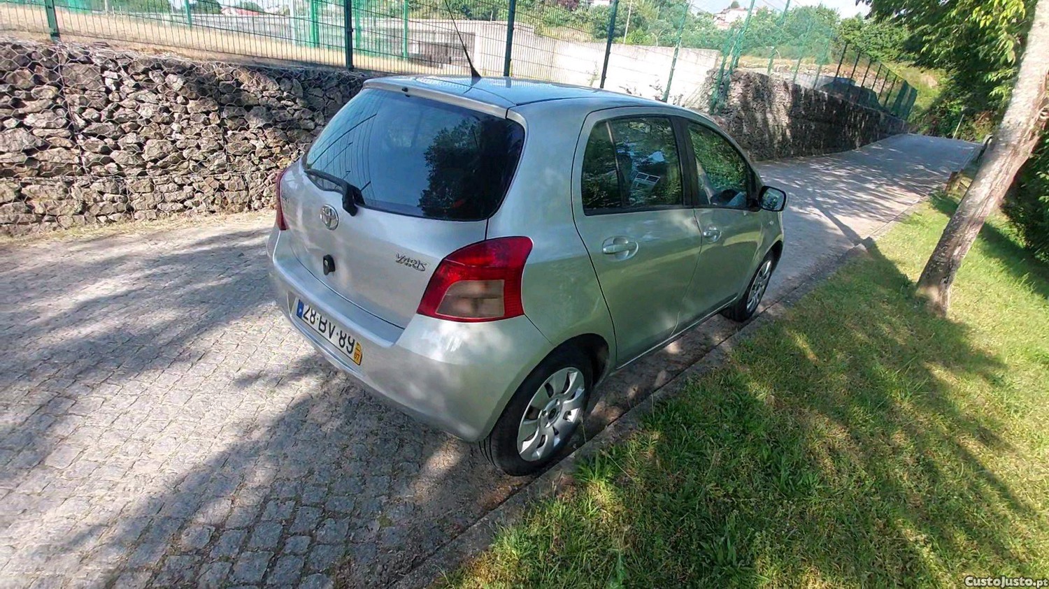 Toyota Yaris 1.0 vvt-i — fotografia 5