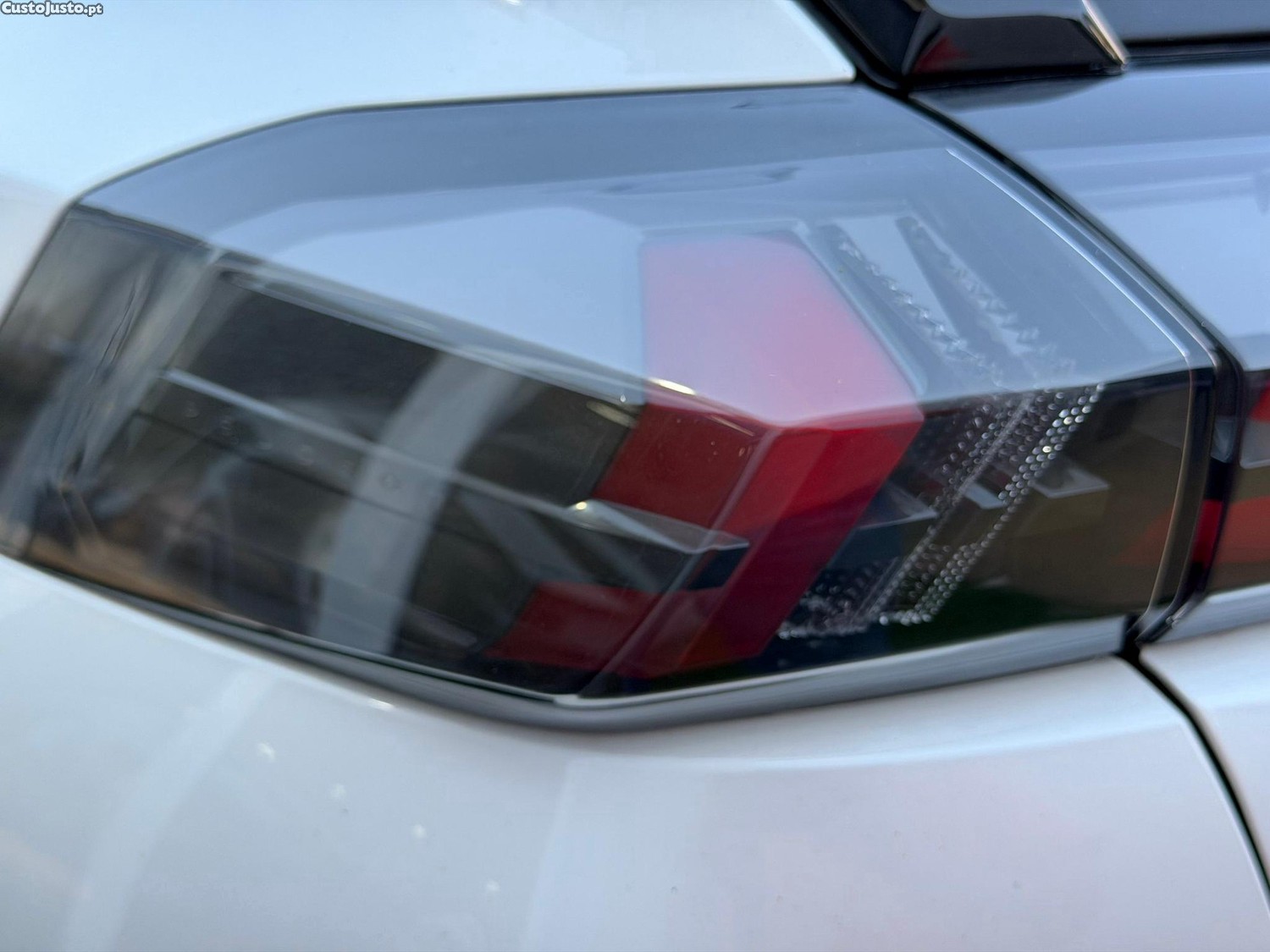 Peugeot 2008 1.2 PureTech GT Line EAT8 — fotografia 19
