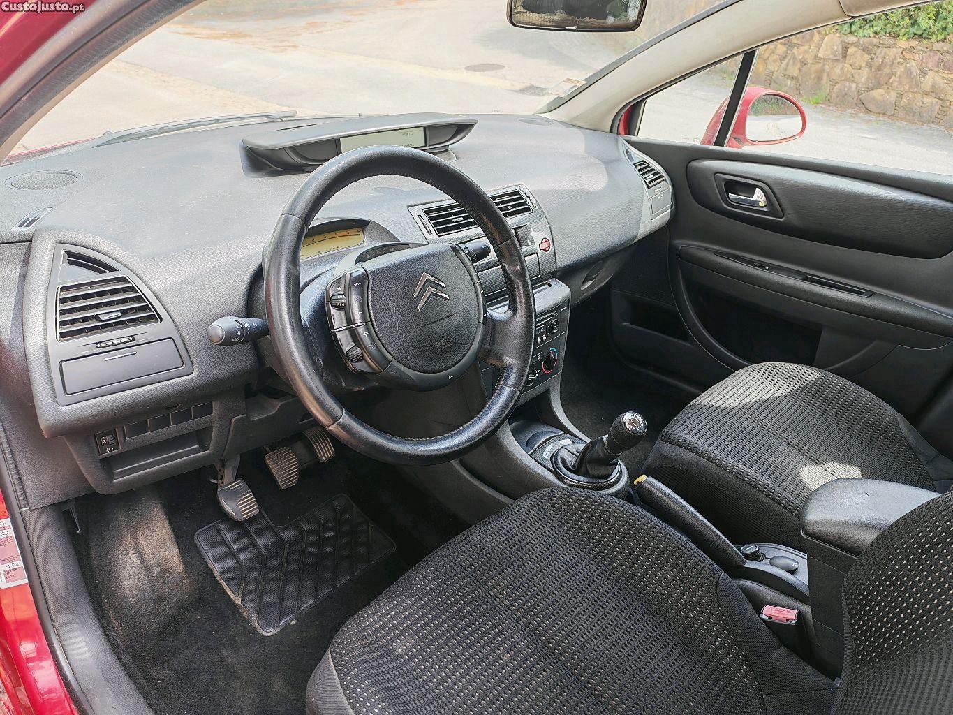 Citroën C4 1.6 HDi — fotografia 4