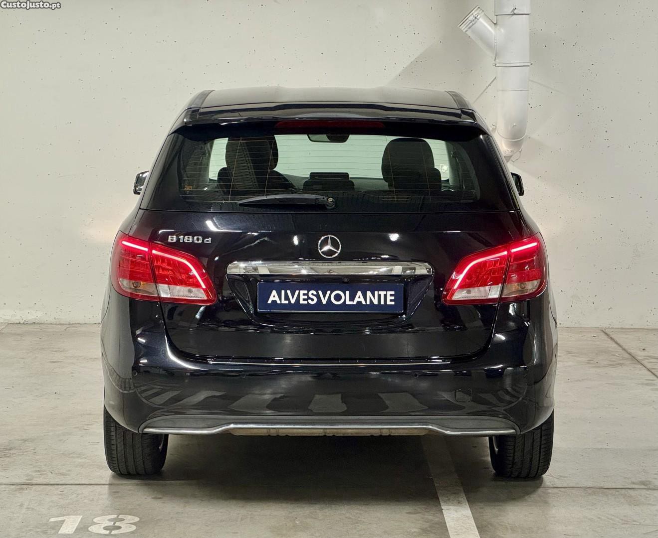 Mercedes-Benz B 180 CDi Style Aut. — fotografia 11