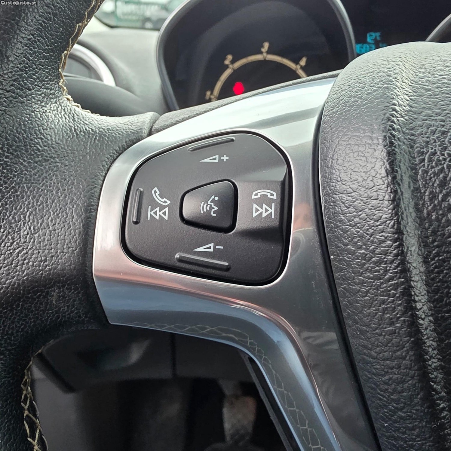 Ford Fiesta 1.5 TDCi Titanium — fotografia 6