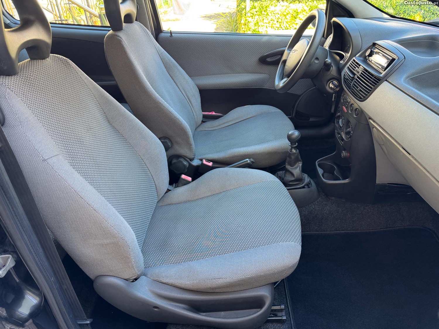 Fiat Punto 1.2 — fotografia 3