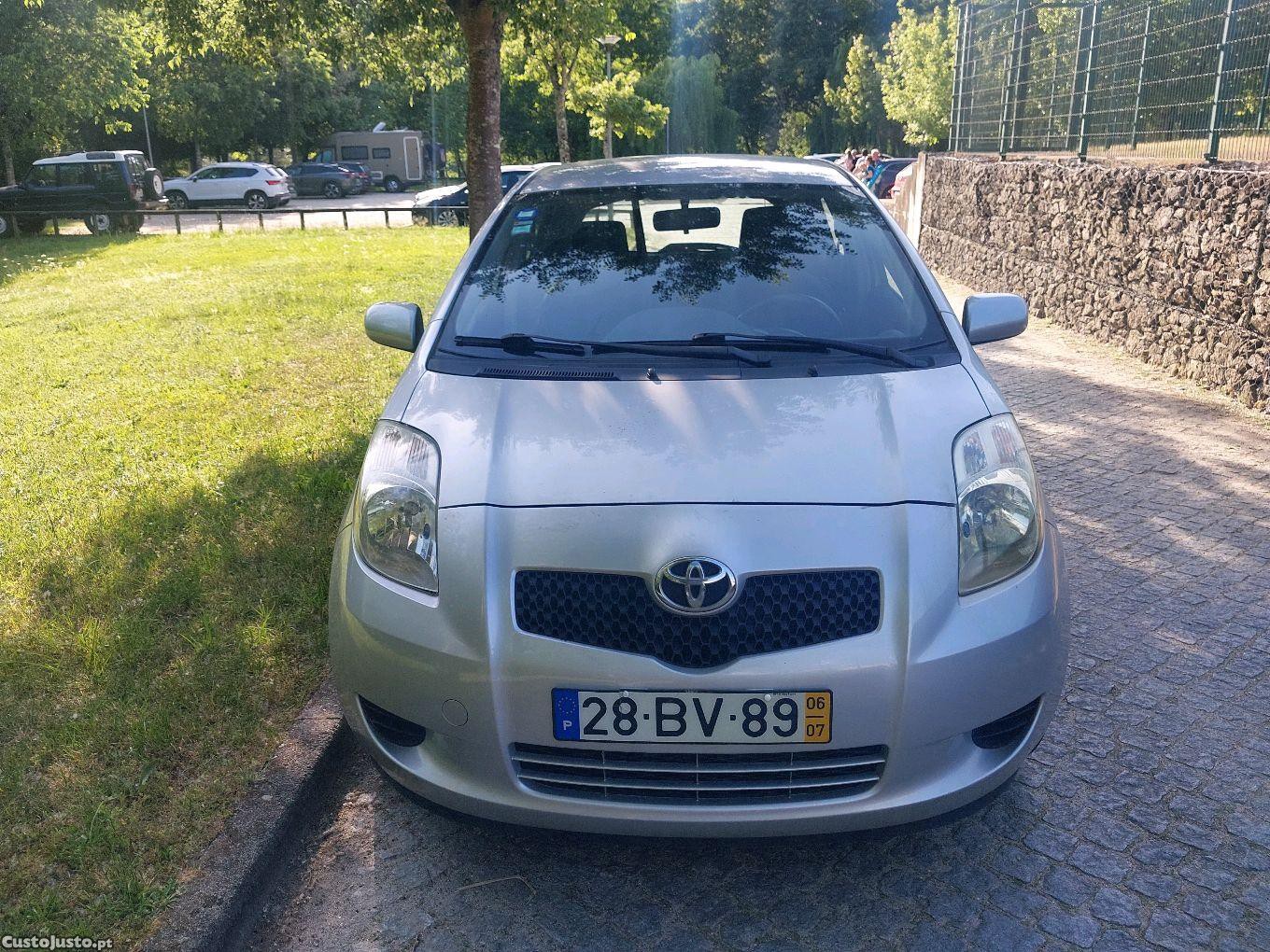 Toyota Yaris 1.0 vvt-i — fotografia 10