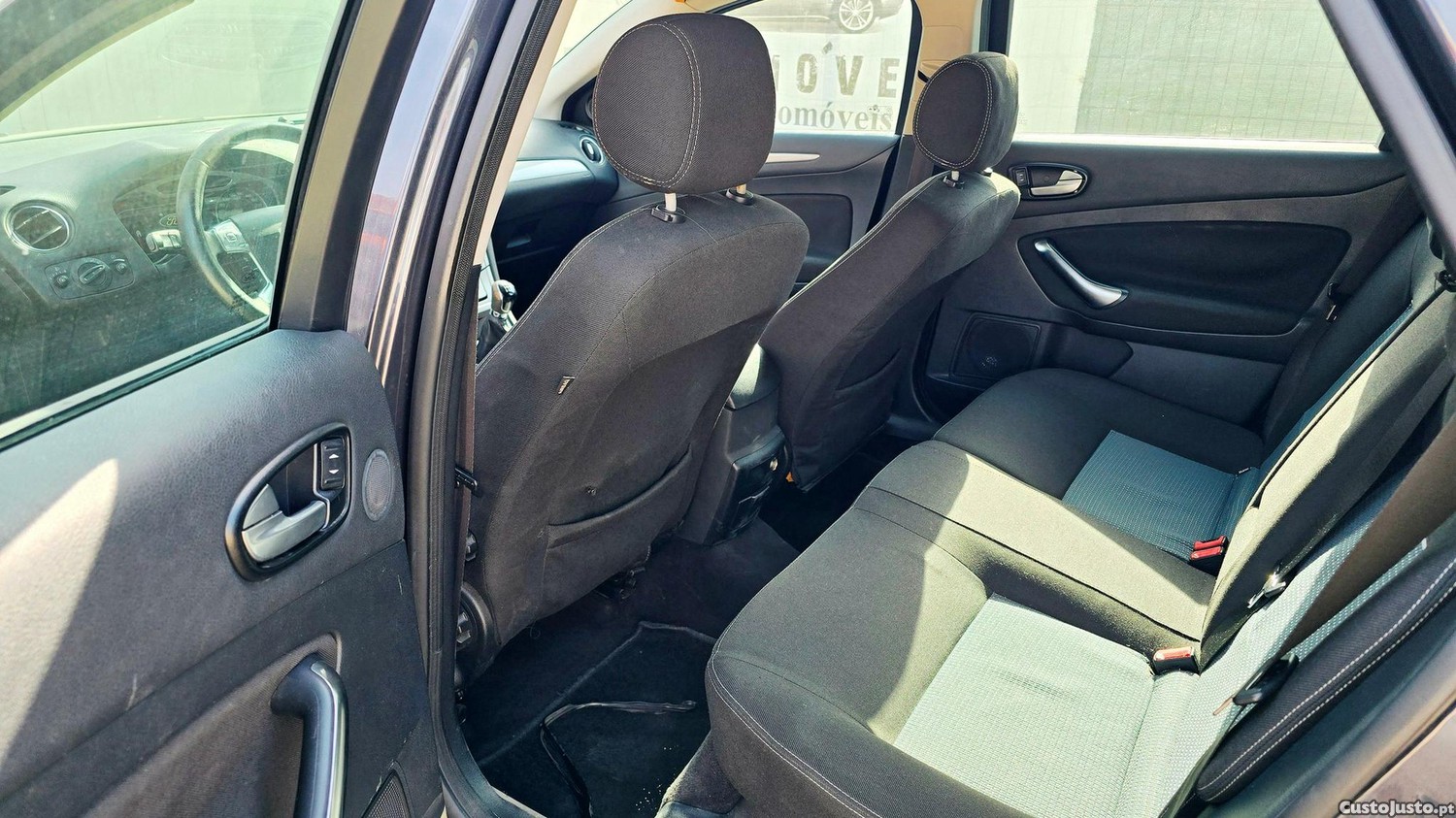 Ford Mondeo SW 1.8 TDCi Titanium ECOnetic — fotografia 11