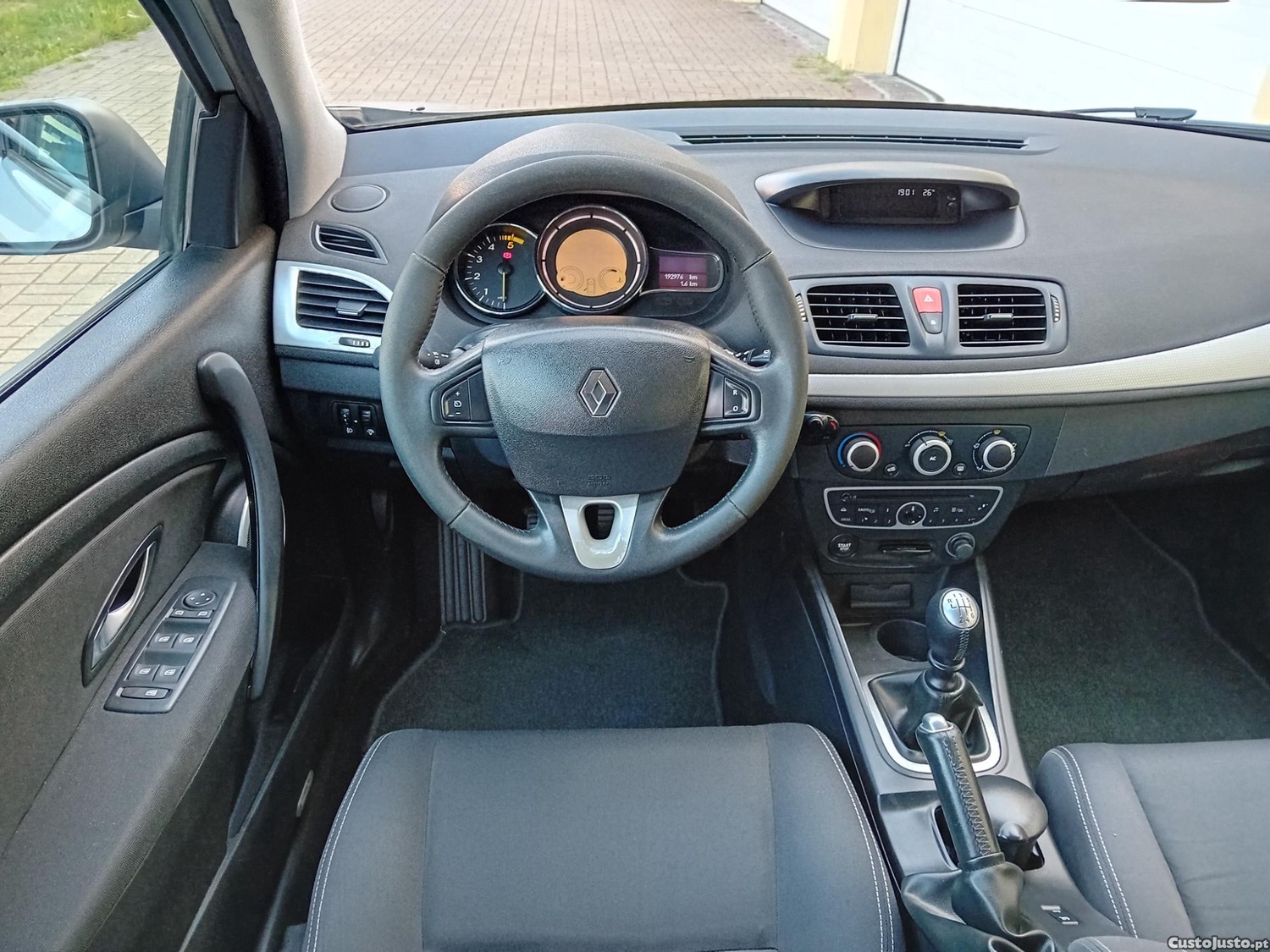 Renault Mégane 1.5 dci 110cv Sportstourer (Nacional) 193.000 kms — fotografia 4