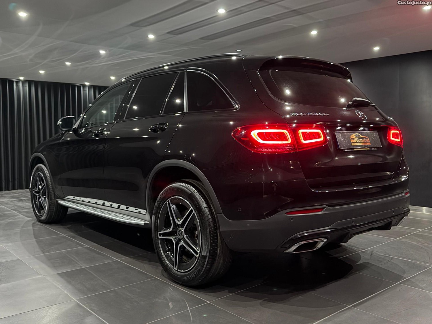 Mercedes-Benz GLC 300 de 4Matic 9G-TRONIC AMG Line — fotografia 20