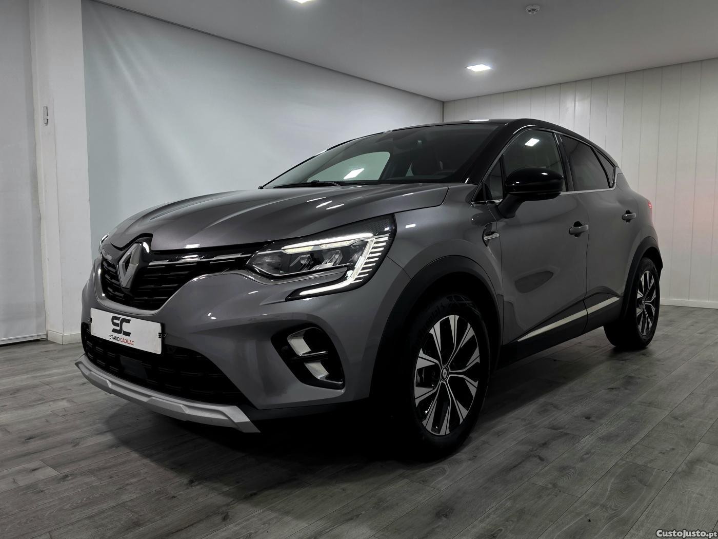 Renault Captur 1.6 E-Tech Full Hybr — fotografia 24