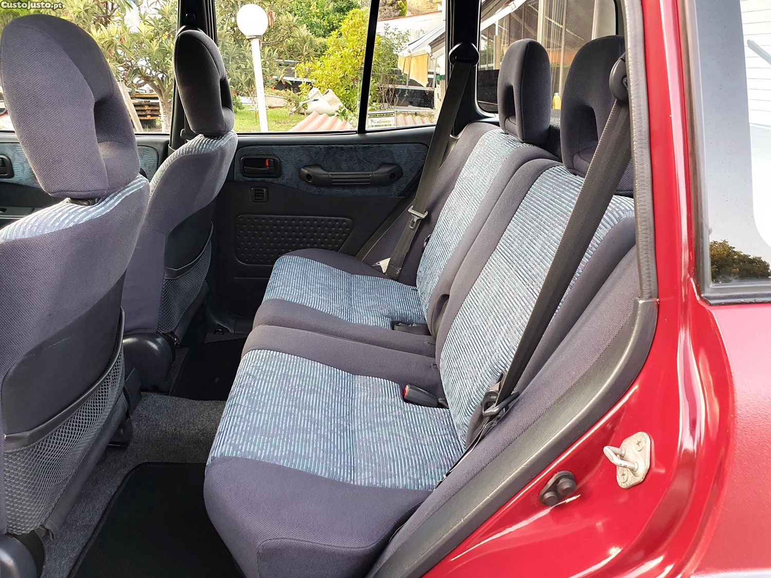 Toyota RAV4 2.0i 16V — fotografia 6