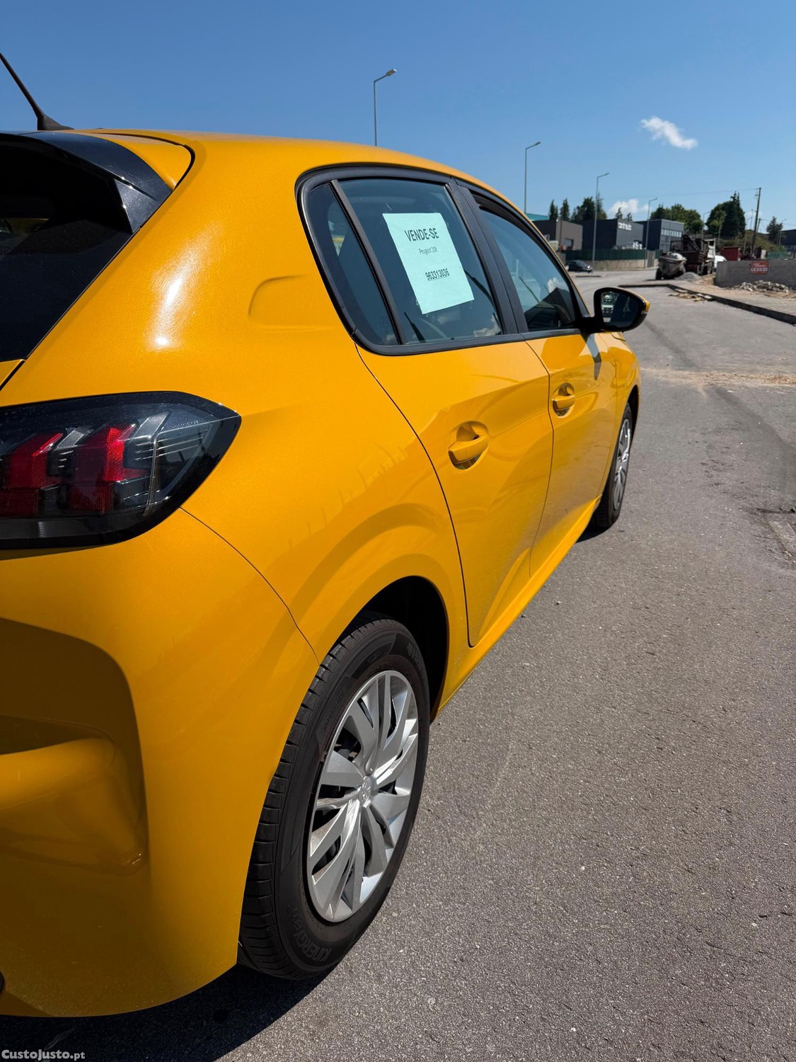 Peugeot 208 BlueHdi Active — fotografia 10