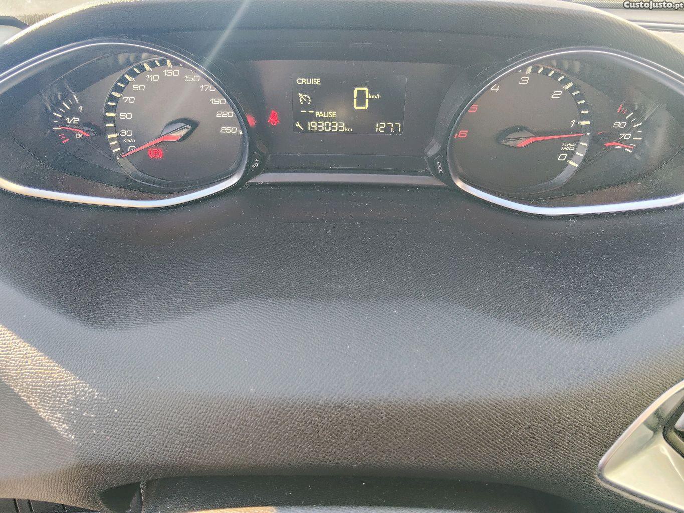 Peugeot 308 SW — fotografia 3