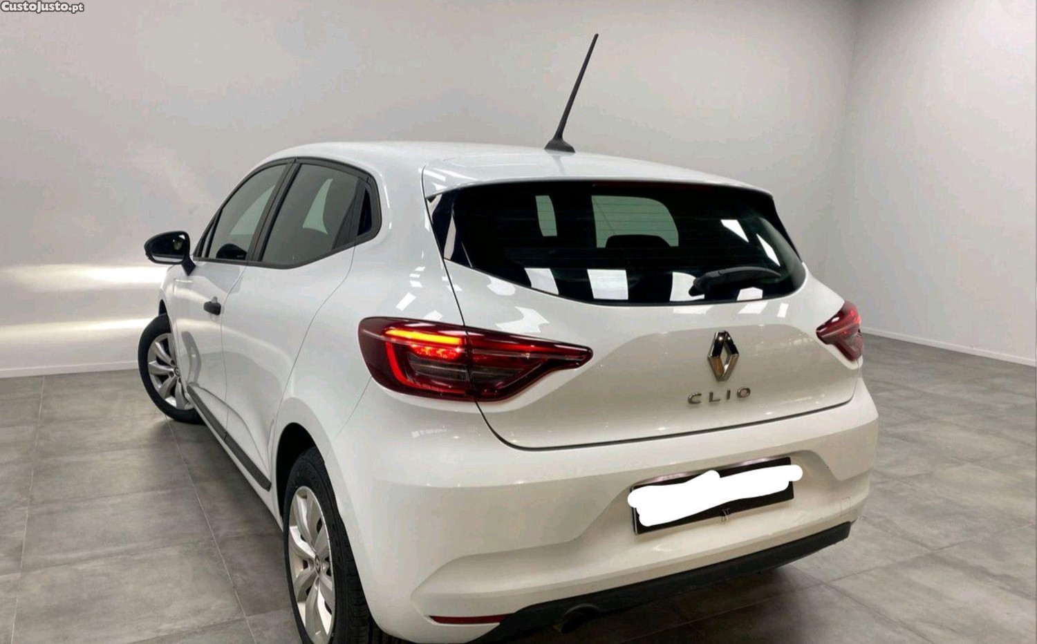 Renault Clio Blue dCi 1.5 - 21 — photo 4
