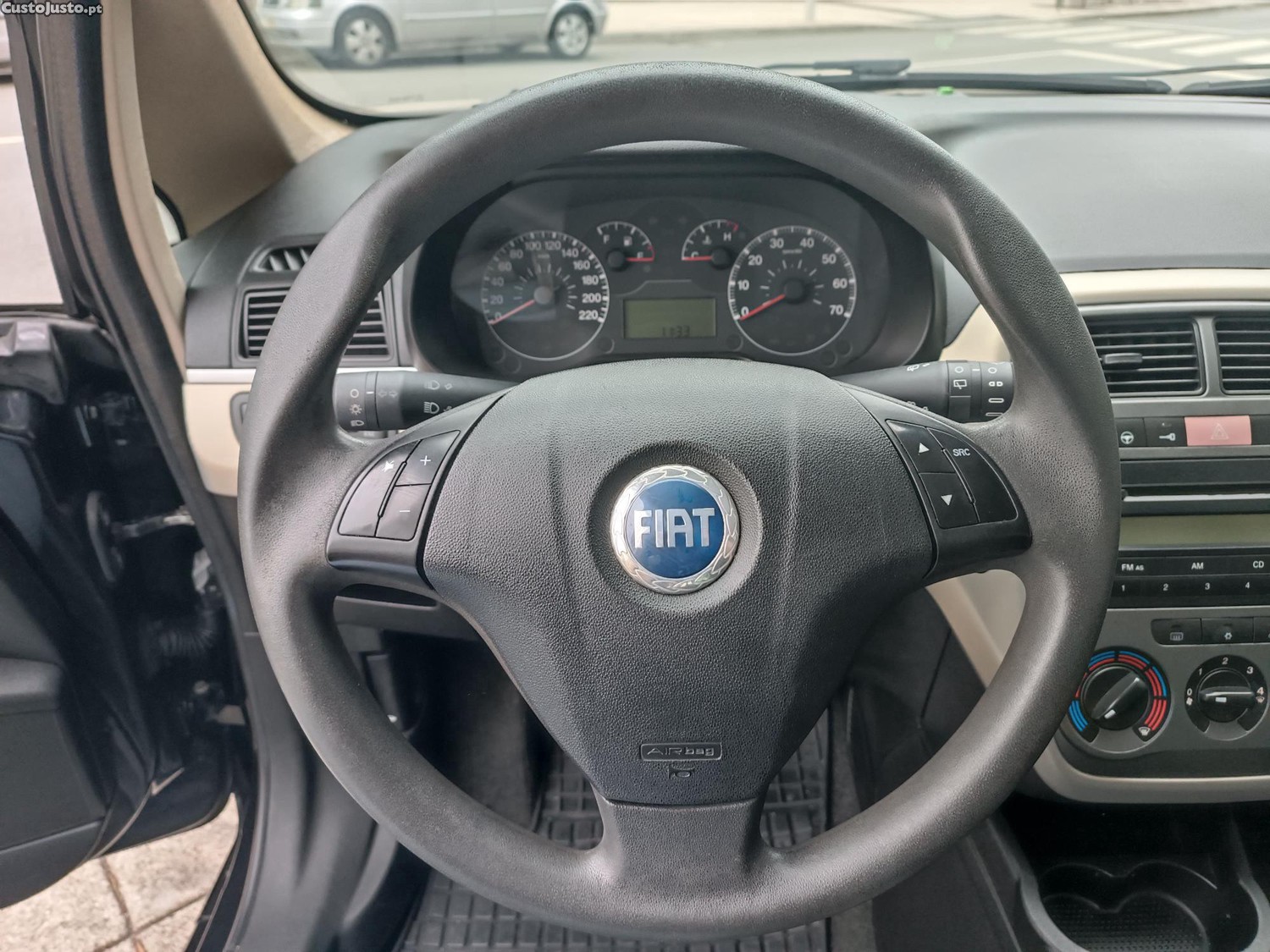 Fiat Grande Punto 1.2i 5 portas ac — fotografia 5