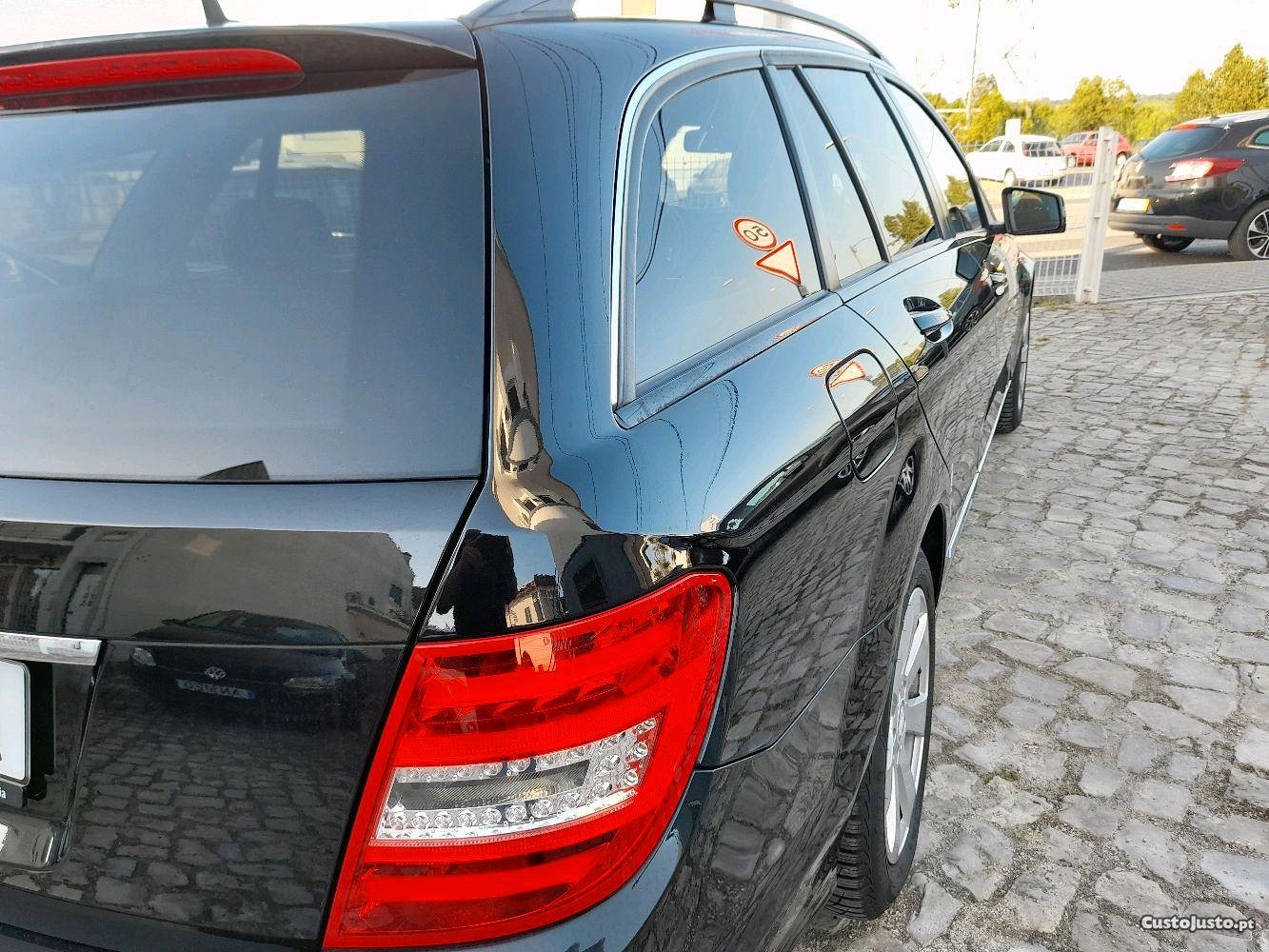 Mercedes-Benz C 220 2.2 — fotografia 8