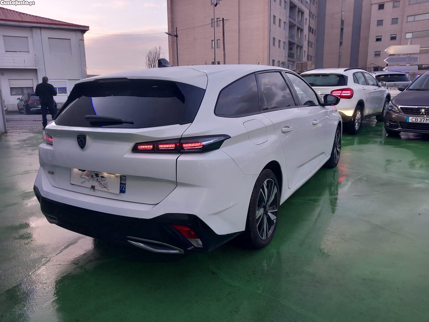 Peugeot 308 SW 1.5 BlueHDi Allure Pack EAT8 - 23 foto 5