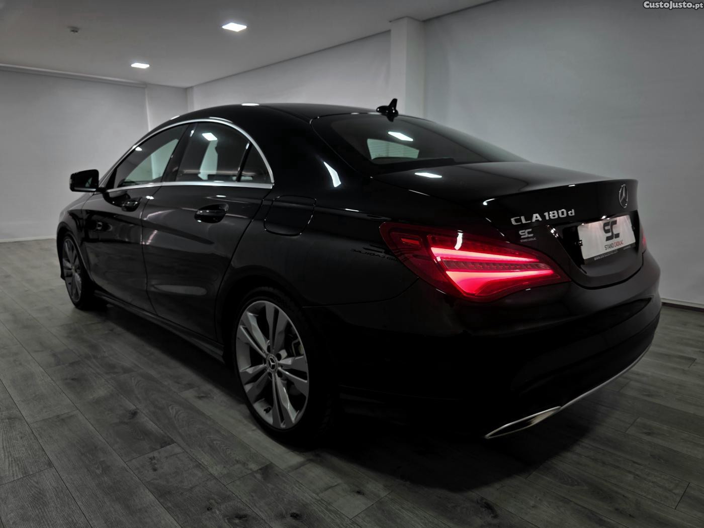 Mercedes-Benz CLA 180 d Urban Aut. Expo Us - 18 foto 4