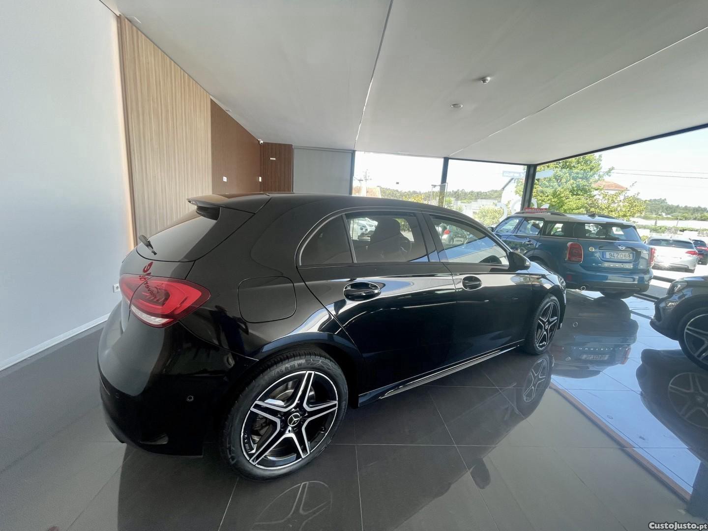 Mercedes-Benz A 250 e 8G-DCT AMG Line — fotografia 16