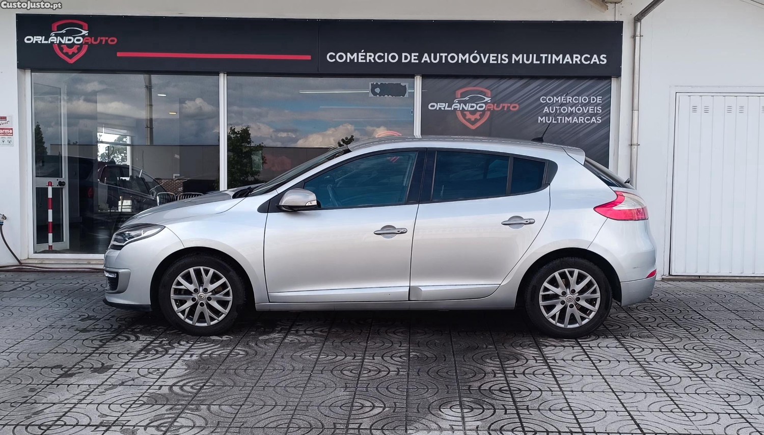 Renault Mégane GT-LINE GPS Nacional 133.994kms — fotografia 9