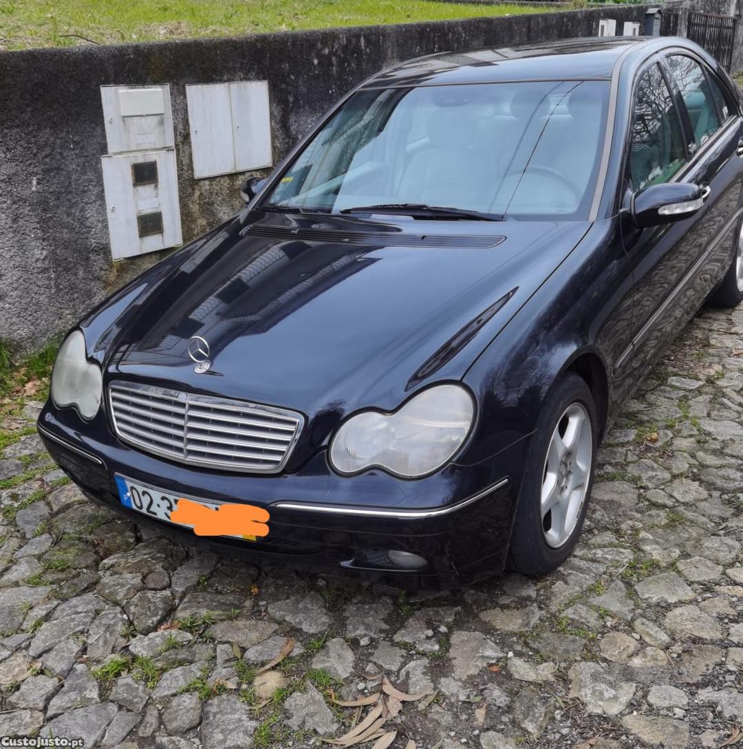 Mercedes-Benz C 180 Elegance — fotografia 3