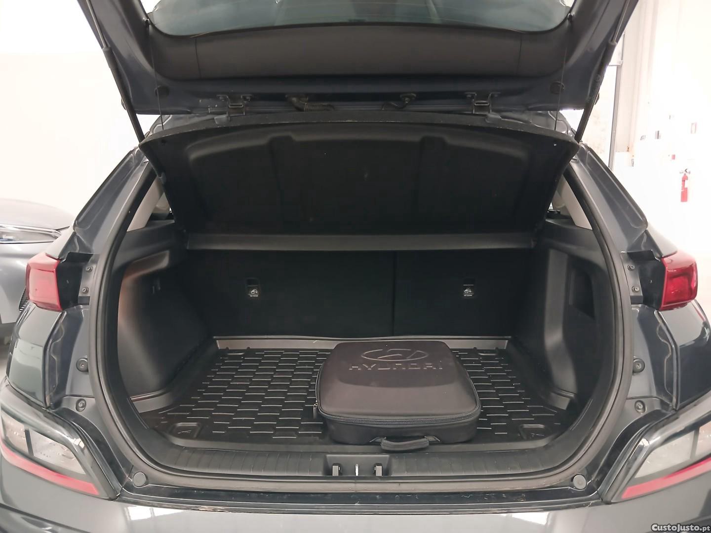 Hyundai Kauai 64 kWh Premium — fotografia 6