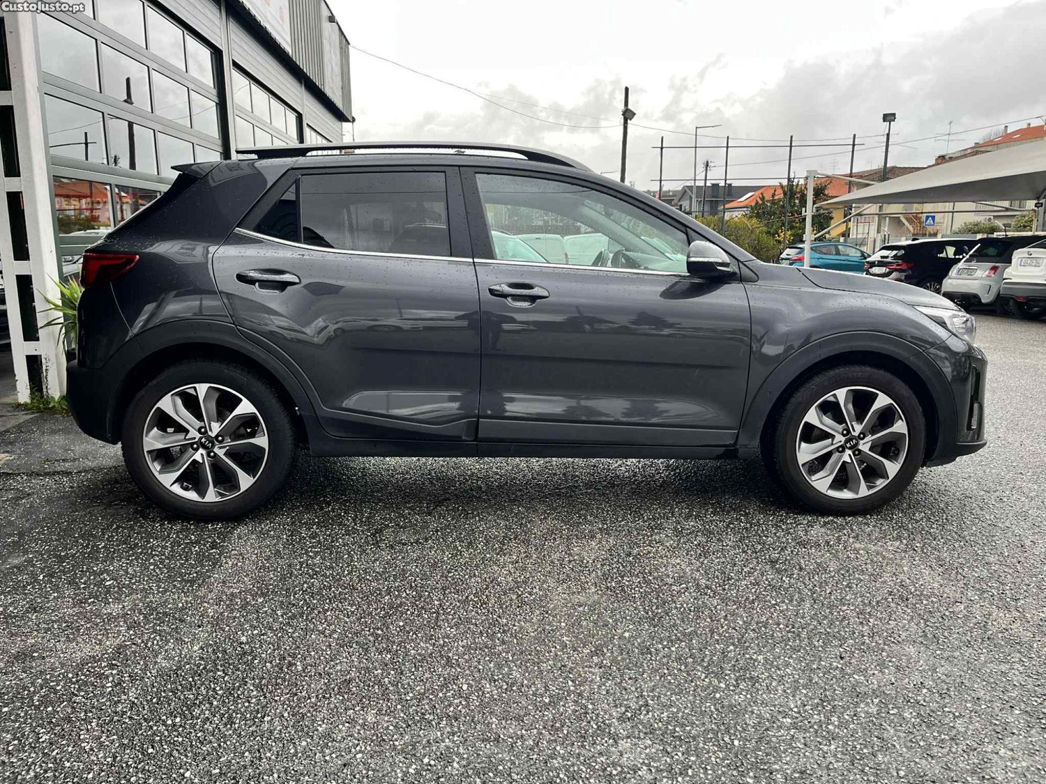Kia Stonic 1.6 CRDI Vision — fotografia 14