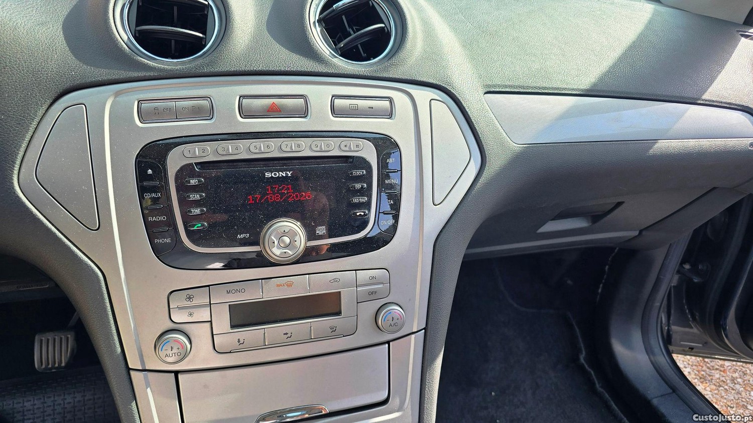 Ford Mondeo SW 1.8 TDCi Titanium ECOnetic — fotografia 2