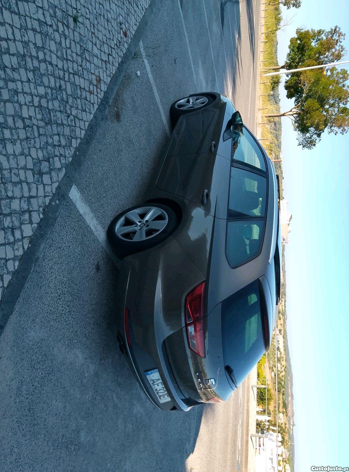 SEAT Leon 2.0 TDI FR 184cv — fotografia 9