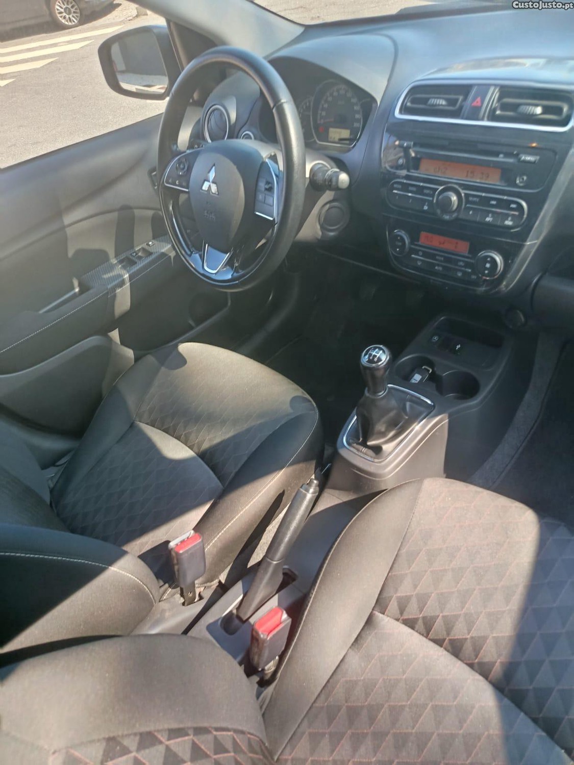Mitsubishi Space Star 1.2 CONNECT EDITION — fotografia 3