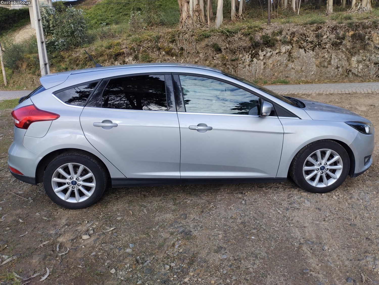 Ford Focus 1.0 SCTI 125cv TITANIUM c/ GPS - Utilitário Nacional c/ Garantia - "IMBATIVEL" — fotografia 23