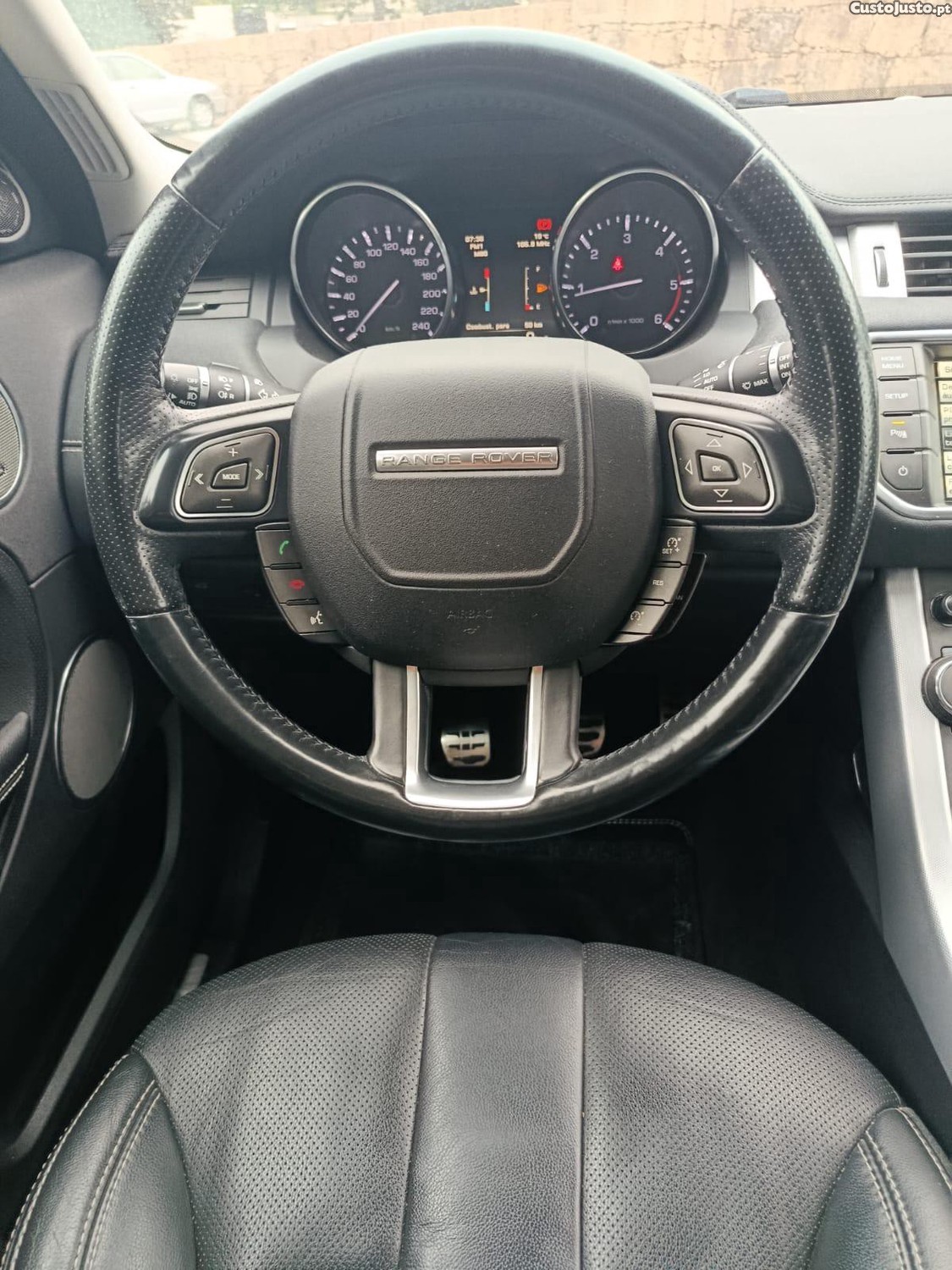 Land Rover Evoque 2.2 DS4 Dynamic — fotografia 3