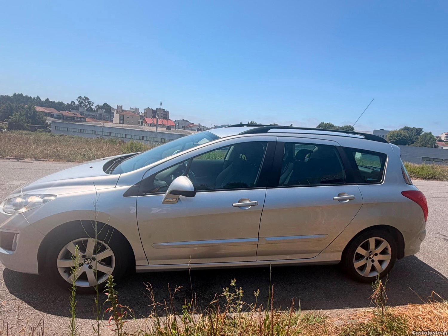 Peugeot 308 1.6 e-HDi — fotografia 8