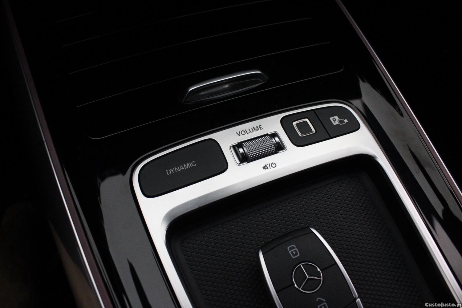 Mercedes-Benz GLA 250 E AMG PHEV — fotografia 19