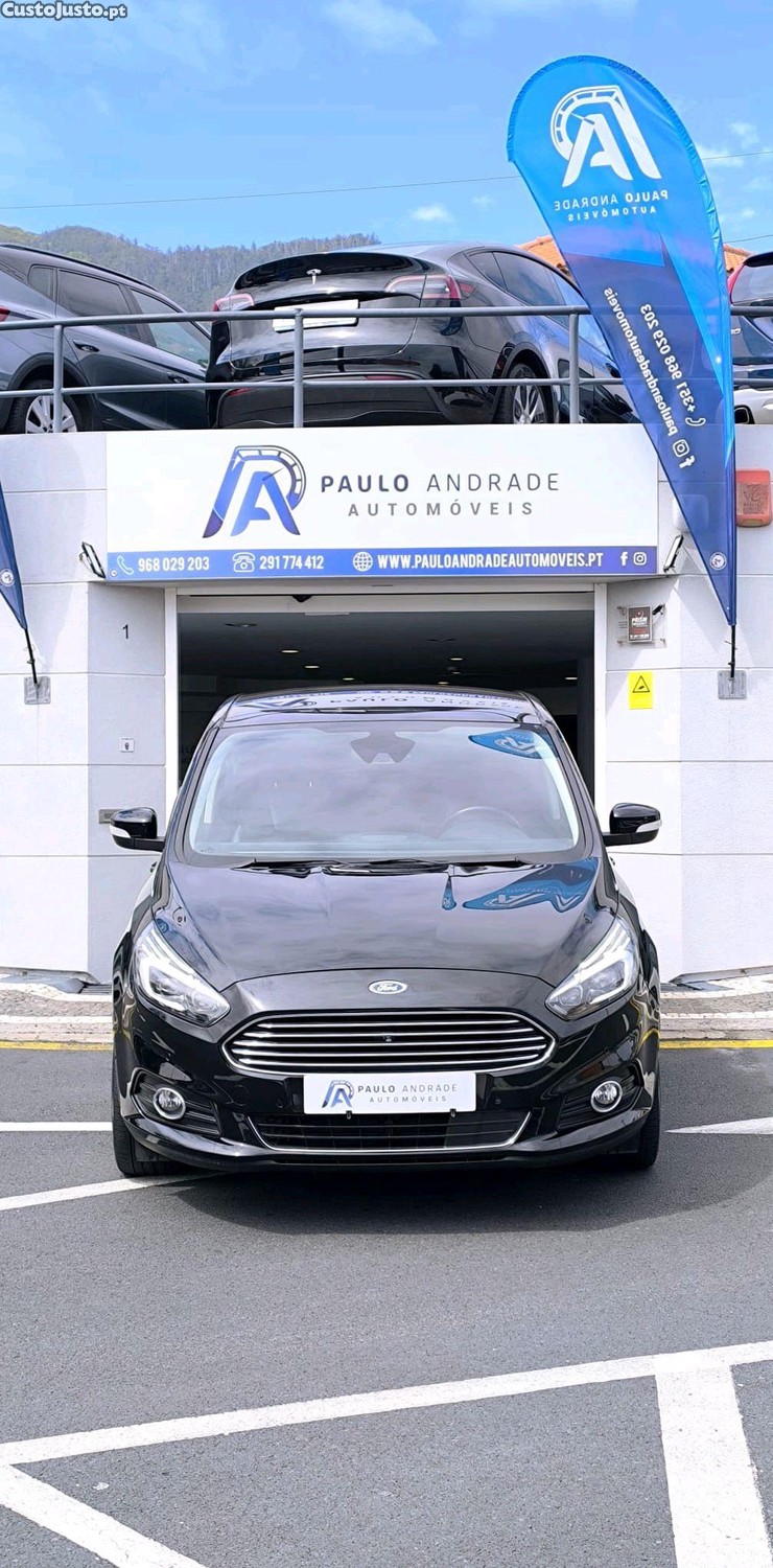 Ford S-Max titanium powershift — fotografia 7