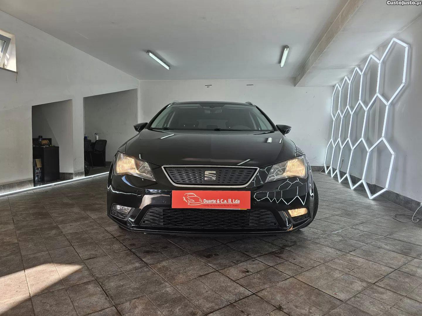 SEAT Leon 1.6 tdi style ecomotive — fotografia 22