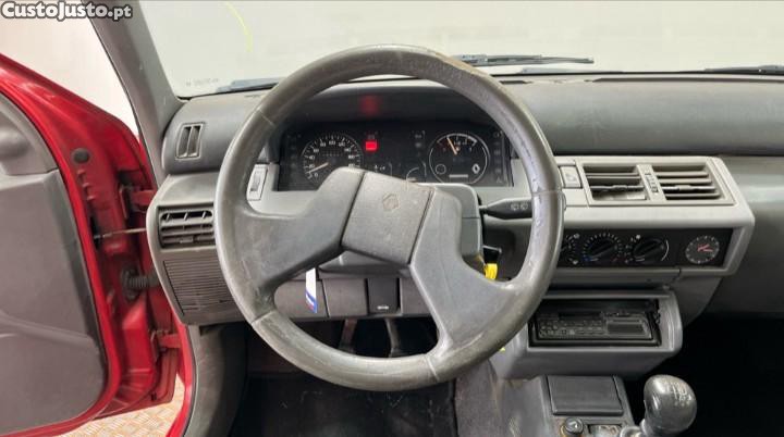 Renault Clio 5 portas 1.2 gasolina RT — fotografia 7