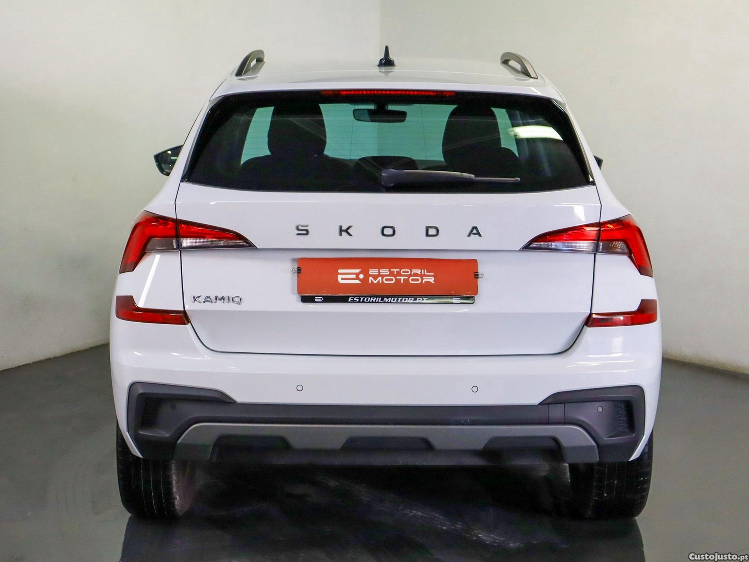 Skoda Kamiq 1.0 TSI Selection DSG — fotografia 17