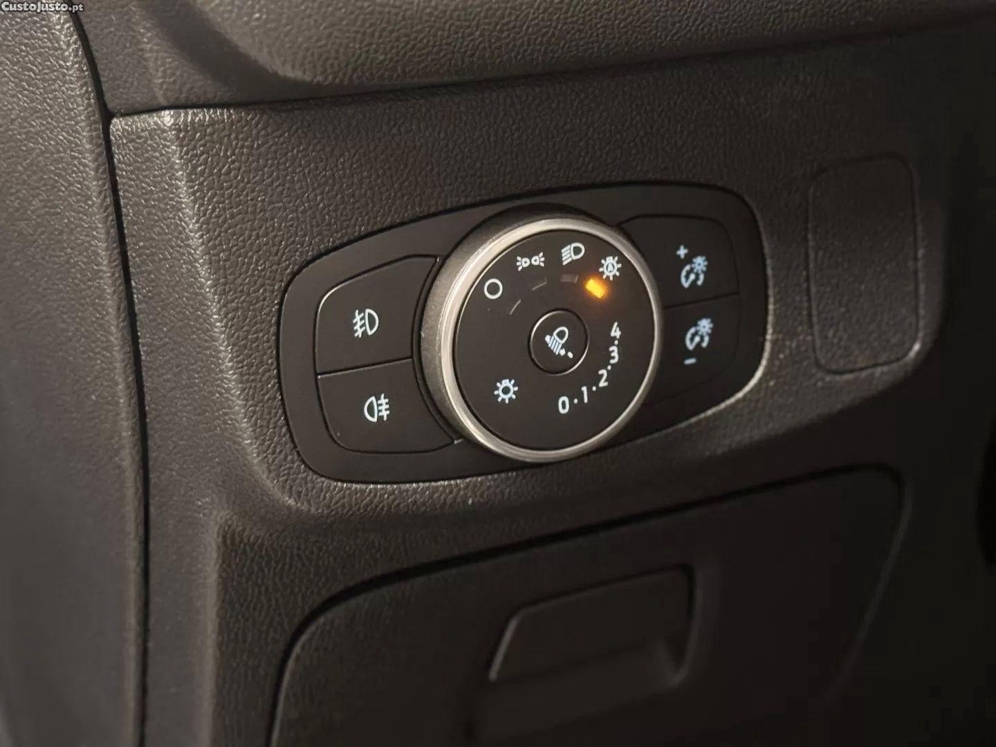 Ford Focus 1.5 tdci ecoblue active style sip — fotografia 11