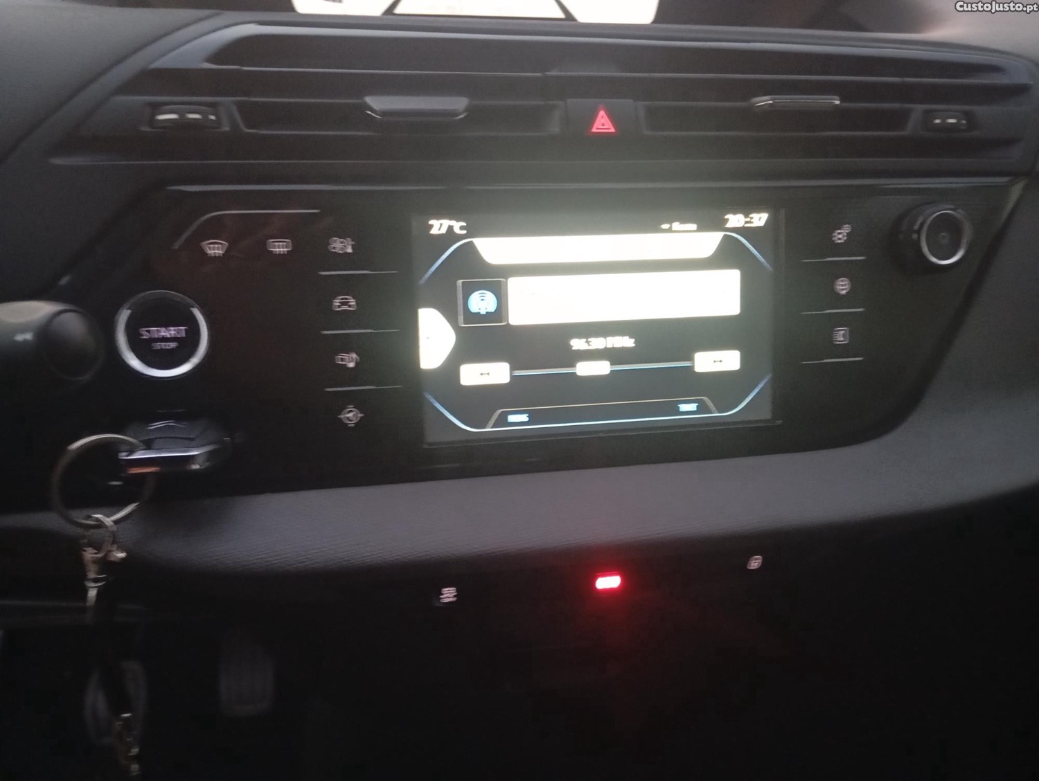 Citroën C4 Picasso Carrinha — fotografia 11