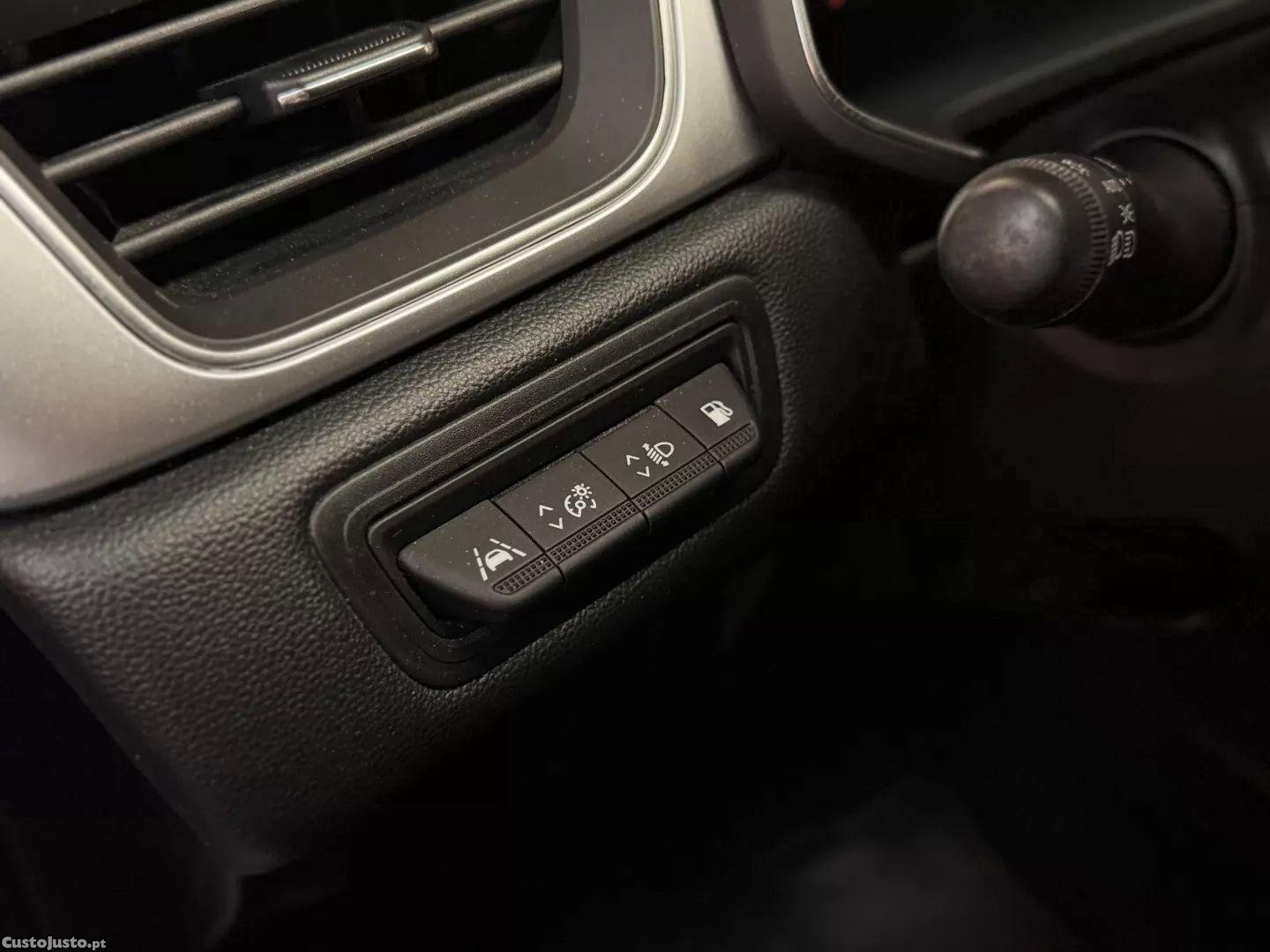 Renault Captur 1.6 e-tech plug-in intens — fotografia 10