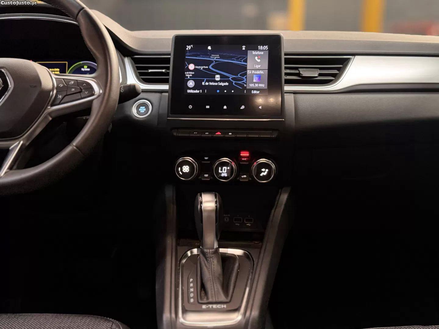 Renault Captur 1.6 e-tech plug-in intens — fotografia 12