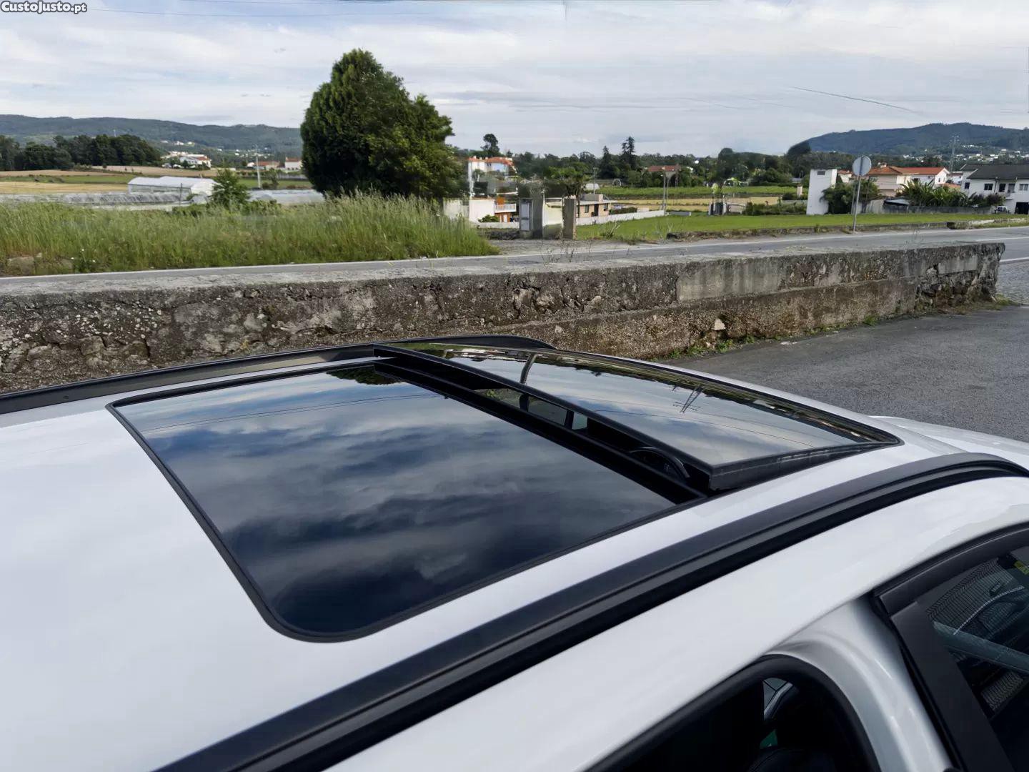 BMW 320 D line sport auto — fotografia 11