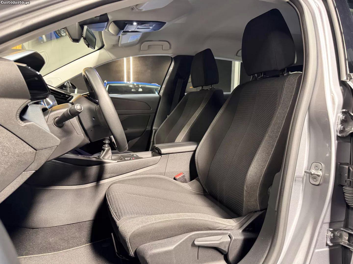 Peugeot 308 1.2 puretech active pack — fotografia 6