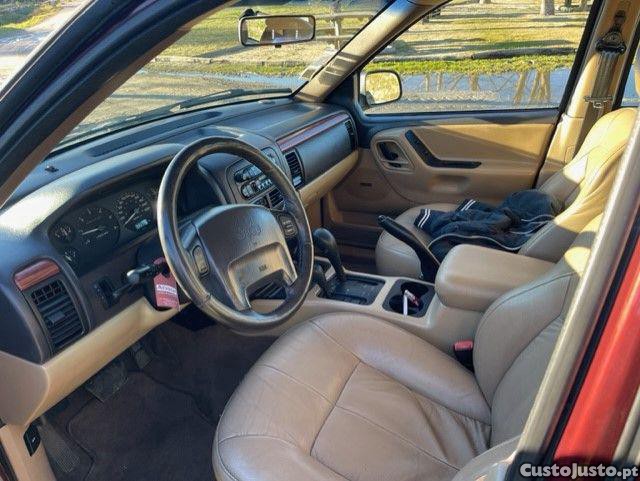 Jeep Grand Cherokee 3.1 Laredo td cx automática — fotografia 9