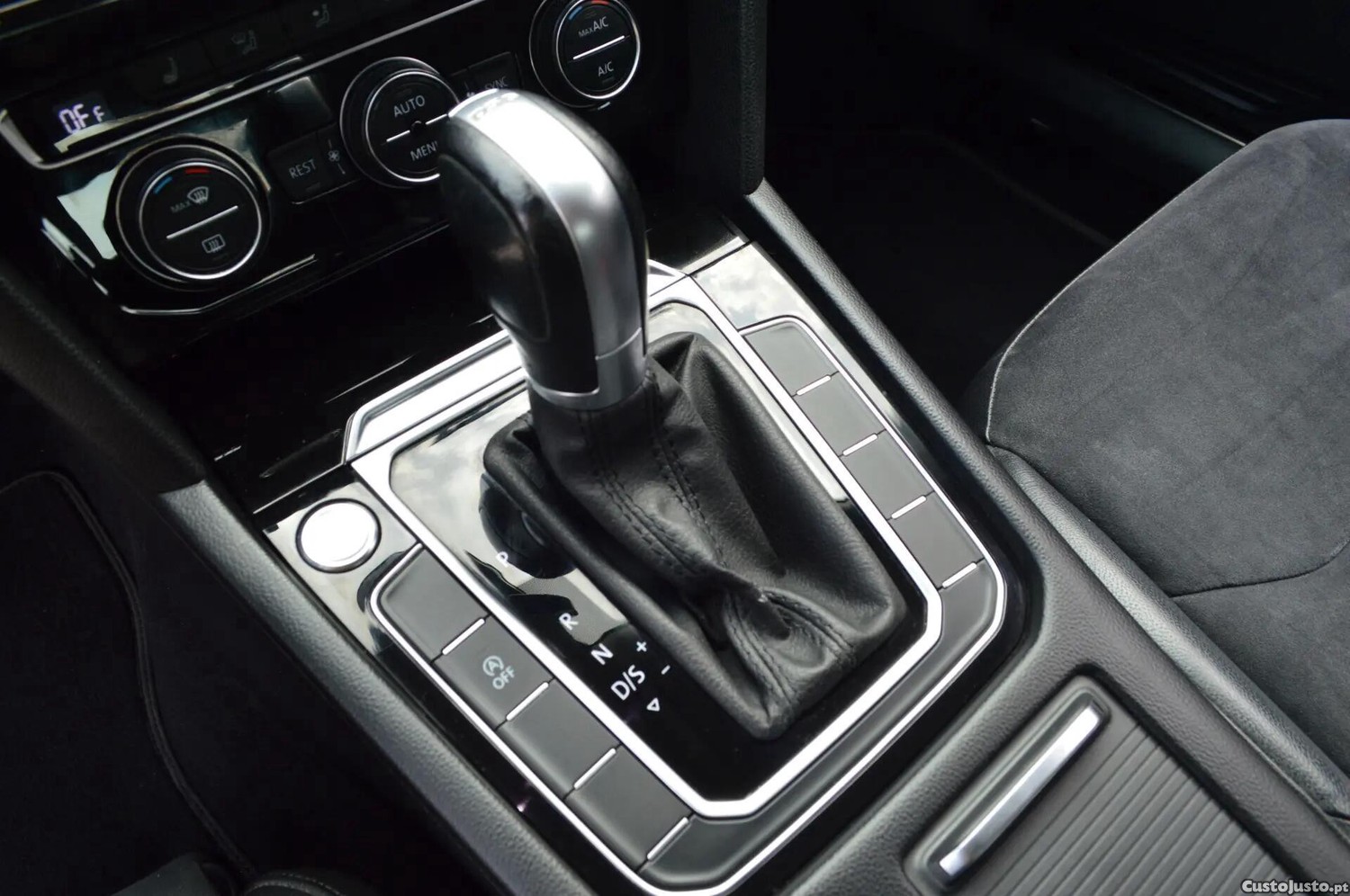 Volkswagen Arteon 2.0 TDI Elegance DSG — fotografia 4
